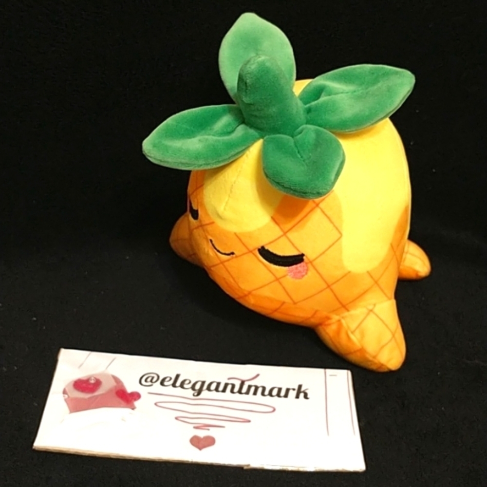 Tasty peach aurora plush